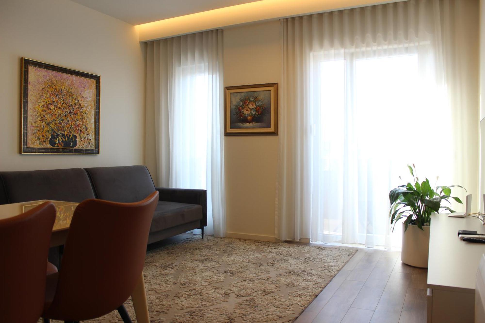 Delight Apartment Tirana Esterno foto