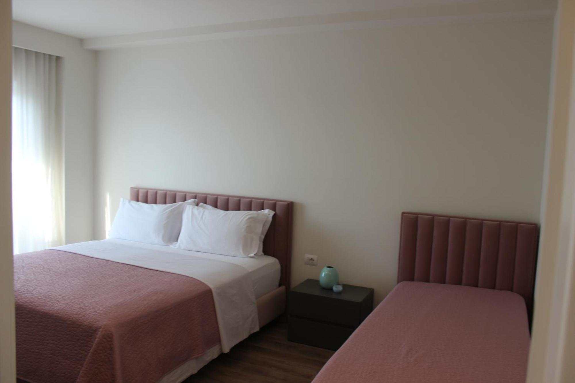 Delight Apartment Tirana Esterno foto