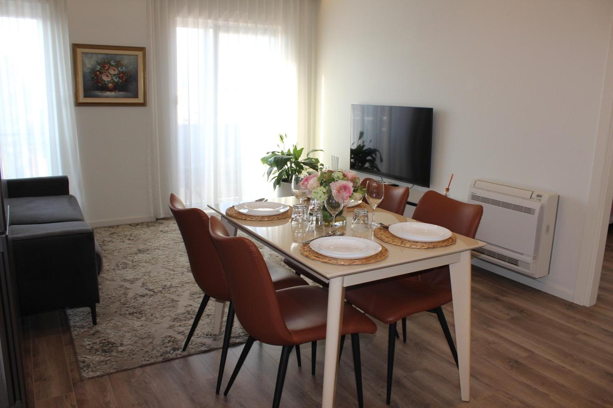 Delight Apartment Tirana Esterno foto